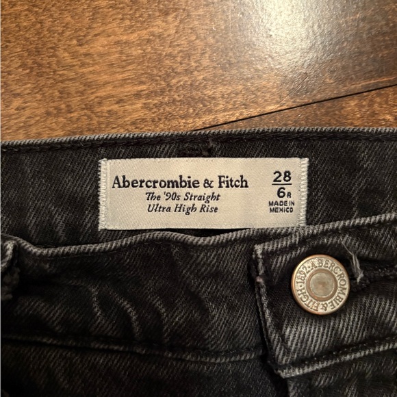 Cute black jeans from Abercrombie and Fitch - Picture 3 of 3